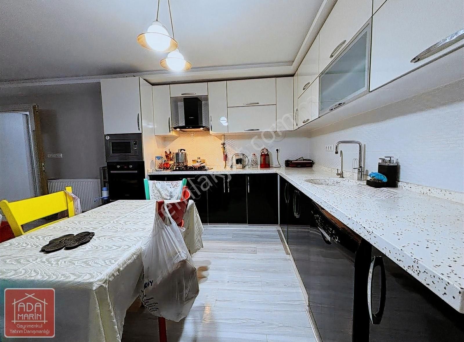 Acil Satılık Yeni Yapı Doğalgazlı 3+1fırsaat Daire