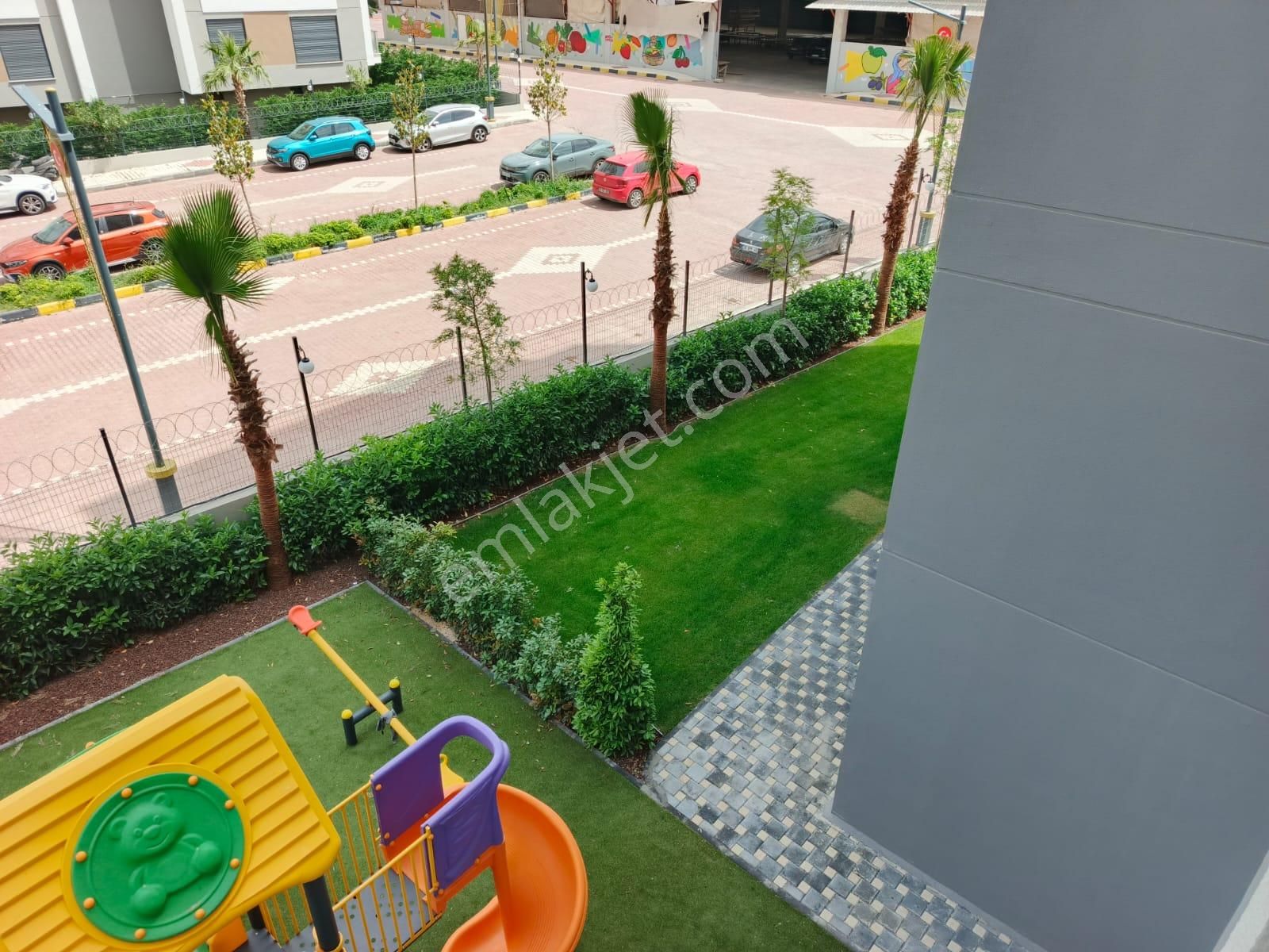 Menemen Koyunderede Havuzlu Lüx Sitede Arakat 3+1 Daire L-24 - Görsel 17