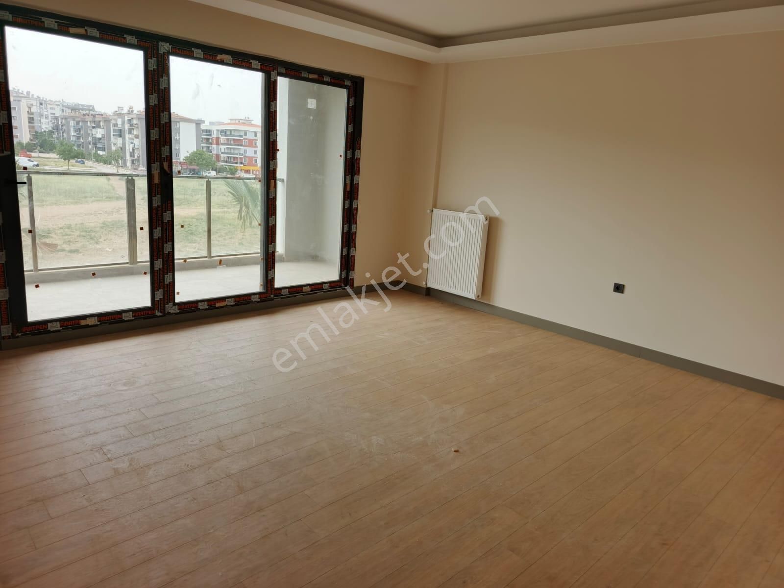Menemen Koyunderede Havuzlu Lüx Sitede Arakat 3+1 Daire L-24 - Görsel 3
