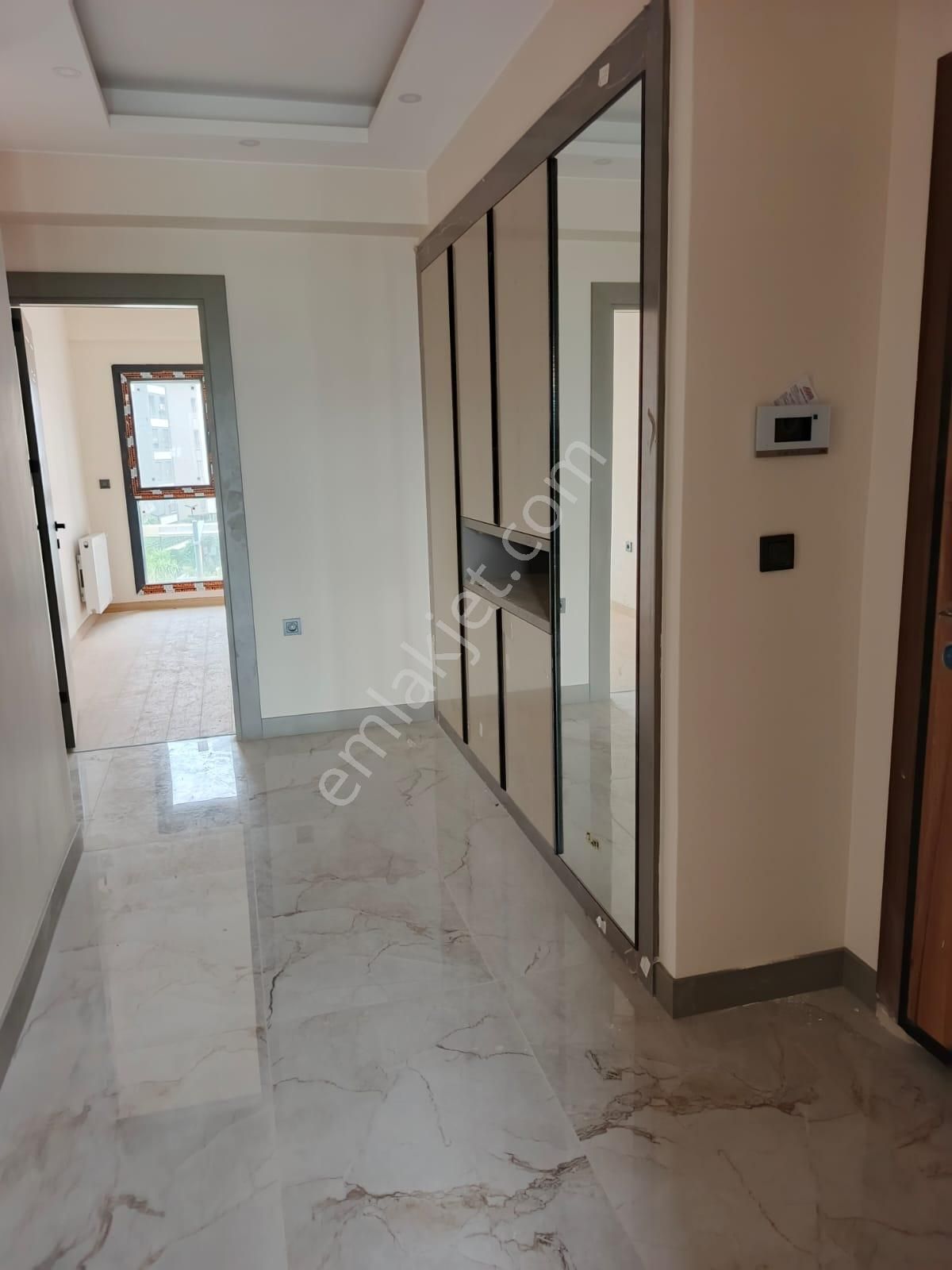 Menemen Koyunderede Havuzlu Lüx Sitede Arakat 3+1 Daire L-24 - Görsel 9