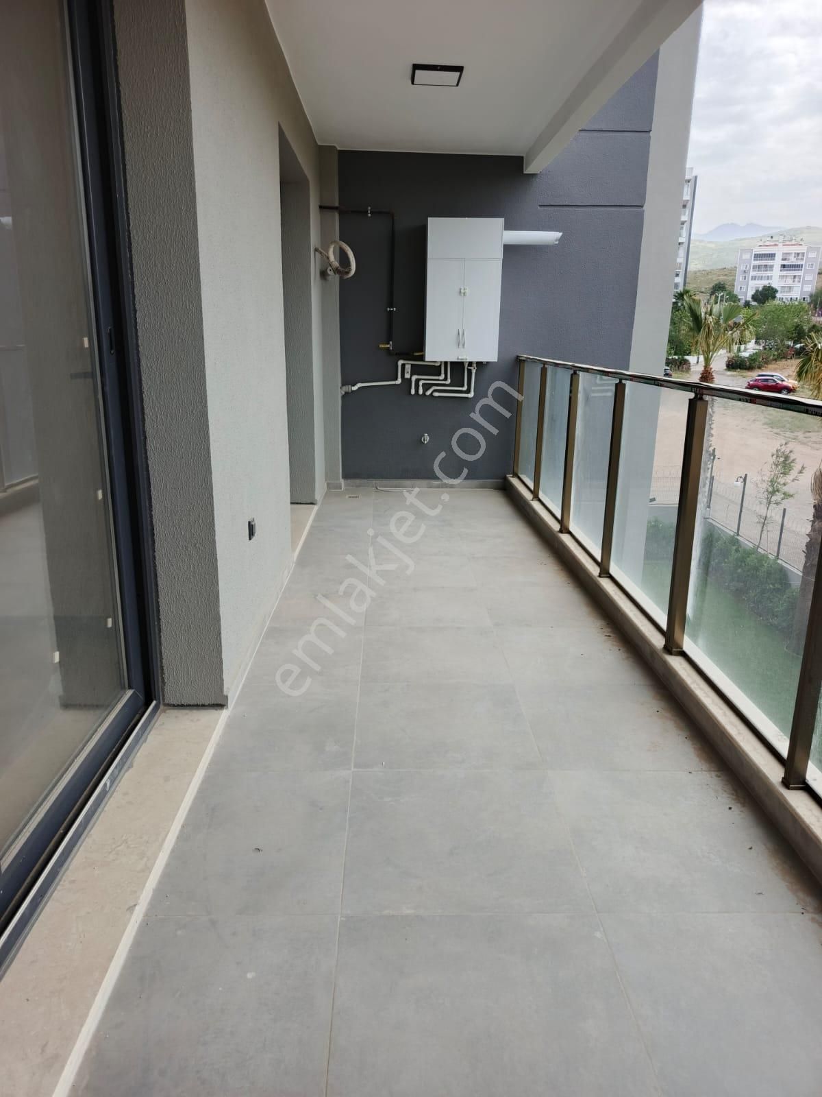 Menemen Koyunderede Havuzlu Lüx Sitede Arakat 3+1 Daire L-24 - Görsel 15