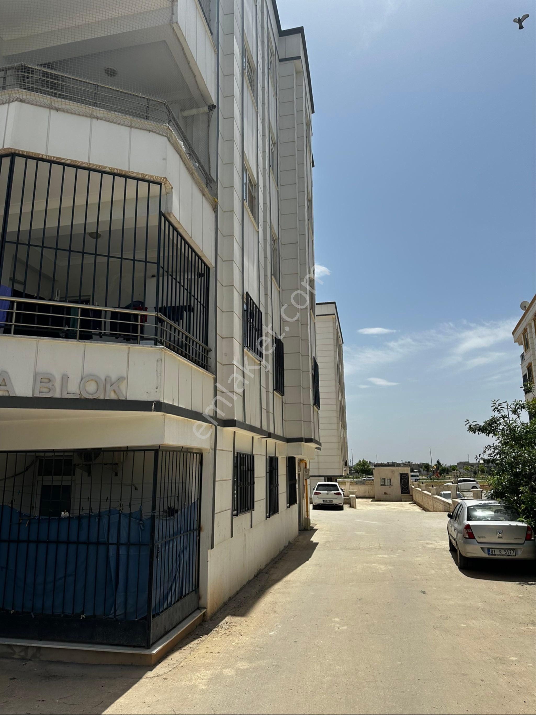 Kırmızı Gayrimenkulden Haliliye Sırrın Mahallesinde Kiralık 2+0 Eşyalı Daire