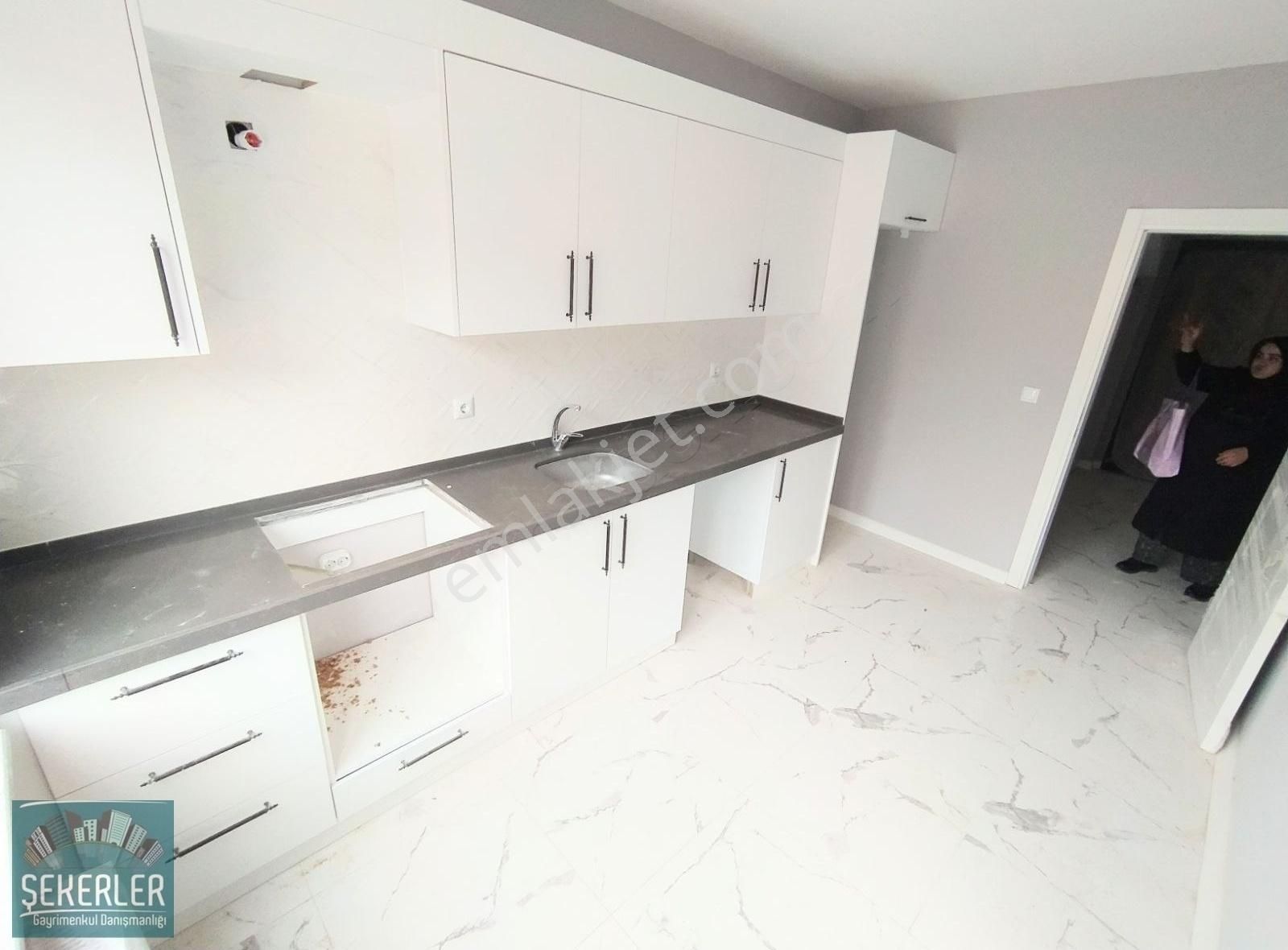 Şekerlerden Beşevlerde Sıfır 3+1 Kiralık Dublex Daire