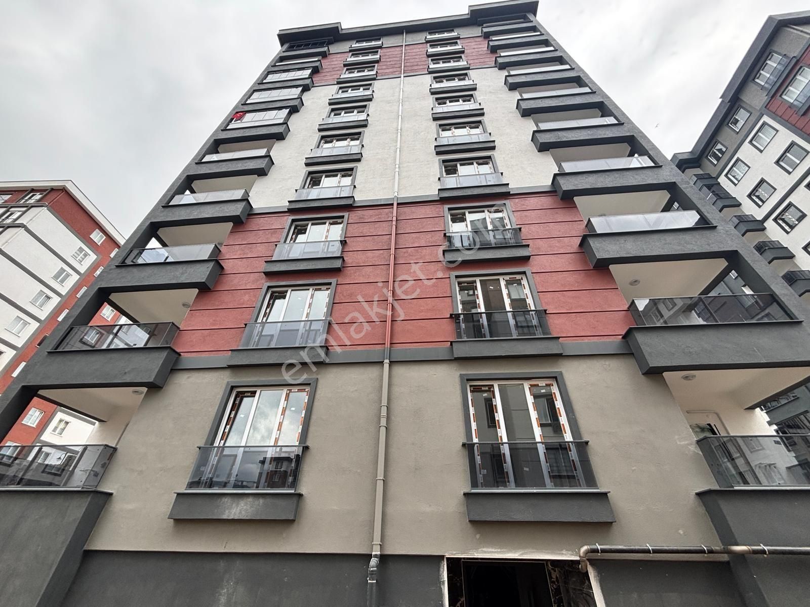 Şahincili Mahallesi Nirvana 2 Sitesi'nde Satılık 2+1 Daire