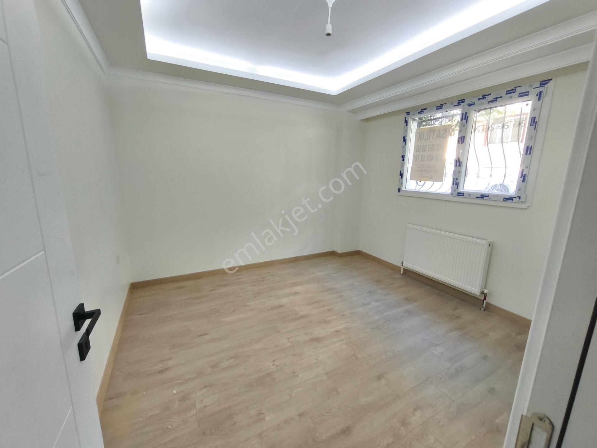 Güngören Güneştepede Sıfır 1+1 B.kat Asansörlü