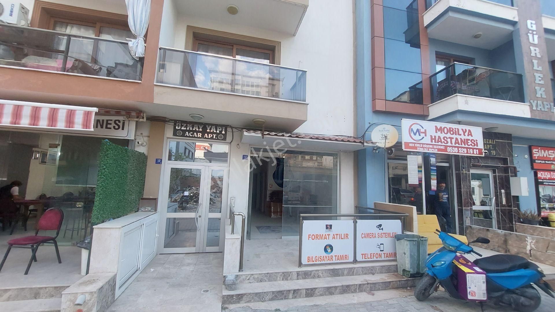 Şok Fiyat Düştü Kuşadası Cumhuriyette Satılık Dükkan