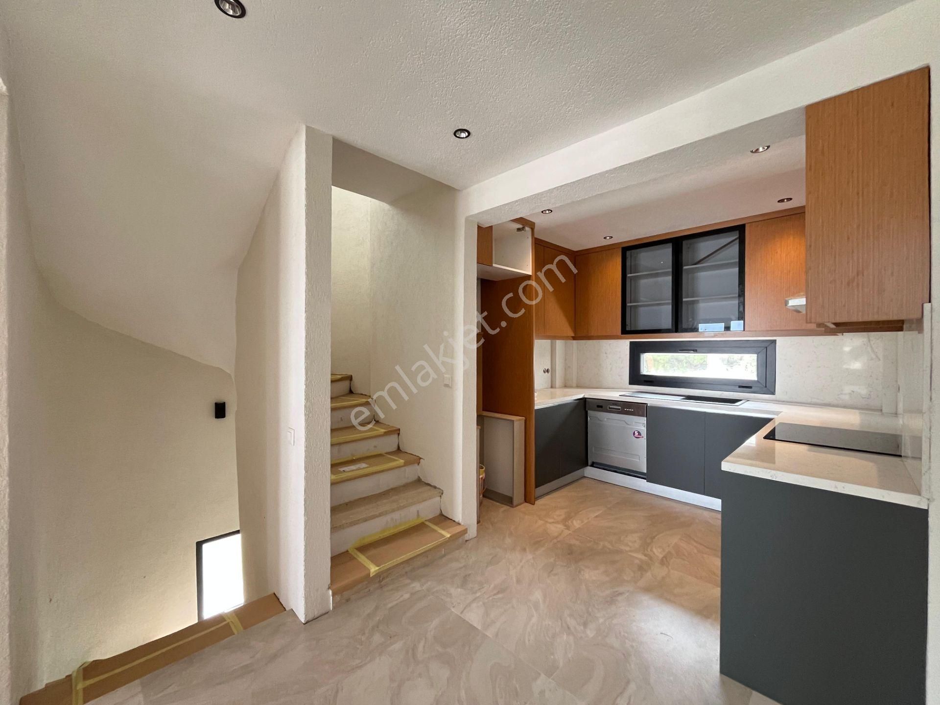 Bodrum Bitez'de Satılık Tam Müstakil Renove Edilmiş Villa - Görsel 17