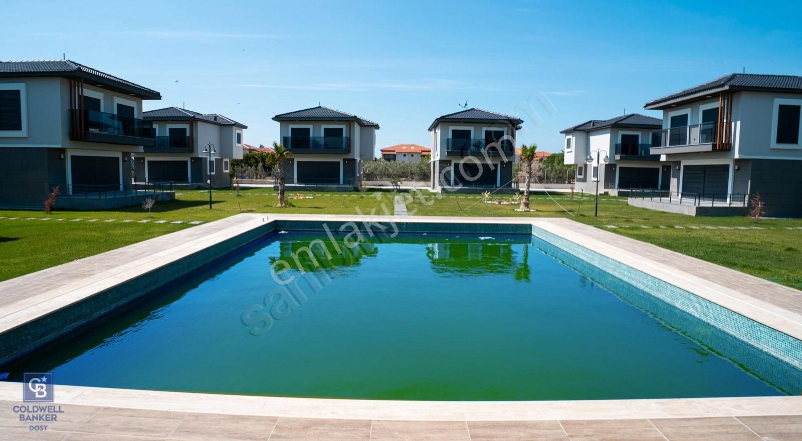 Çandarlıda Site İçinde , Havuzlu , Özel Otoparklı Müstakil Villa - Görsel 10