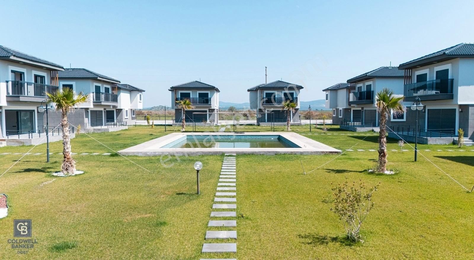 Çandarlıda Site İçinde , Havuzlu , Özel Otoparklı Müstakil Villa - Görsel 13