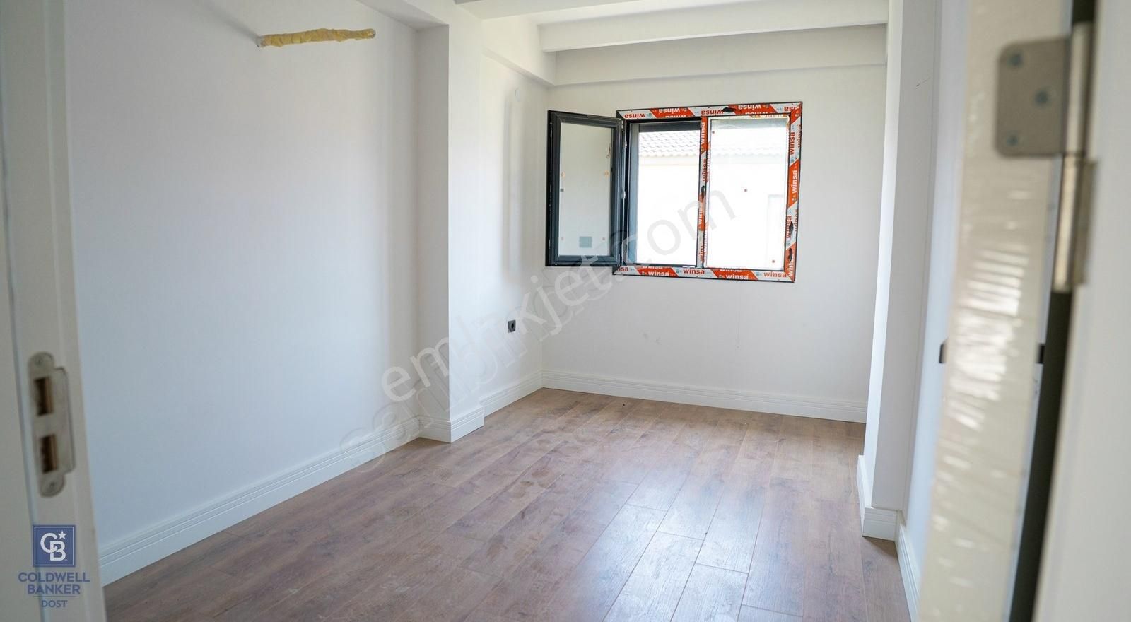 Çandarlıda Site İçinde , Havuzlu , Özel Otoparklı Müstakil Villa - Görsel 25