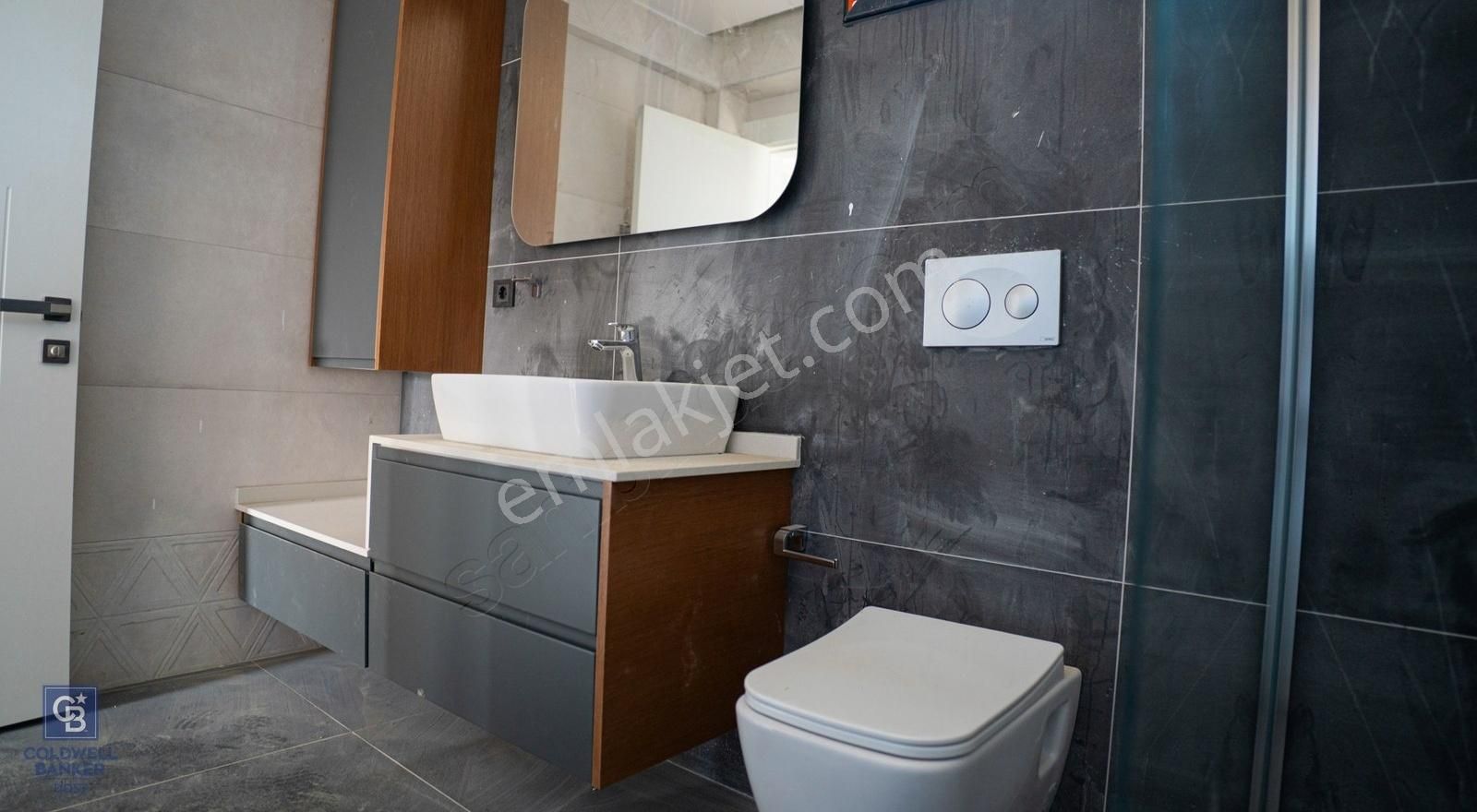 Çandarlıda Site İçinde , Havuzlu , Özel Otoparklı Müstakil Villa - Görsel 3