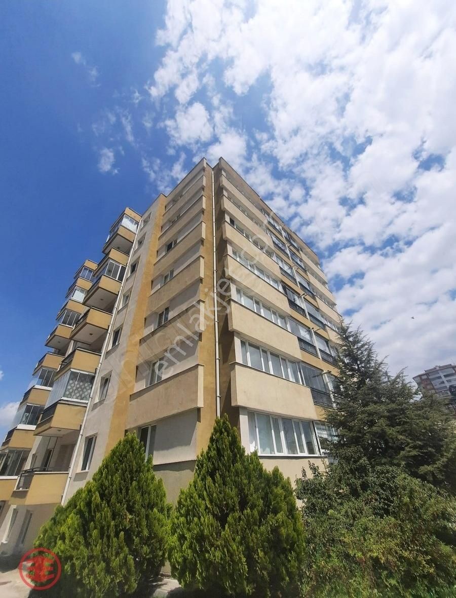 Ahi Mesut Mah._bulvar Üzeri_site İçerisinde Satılık 3+1 Daire