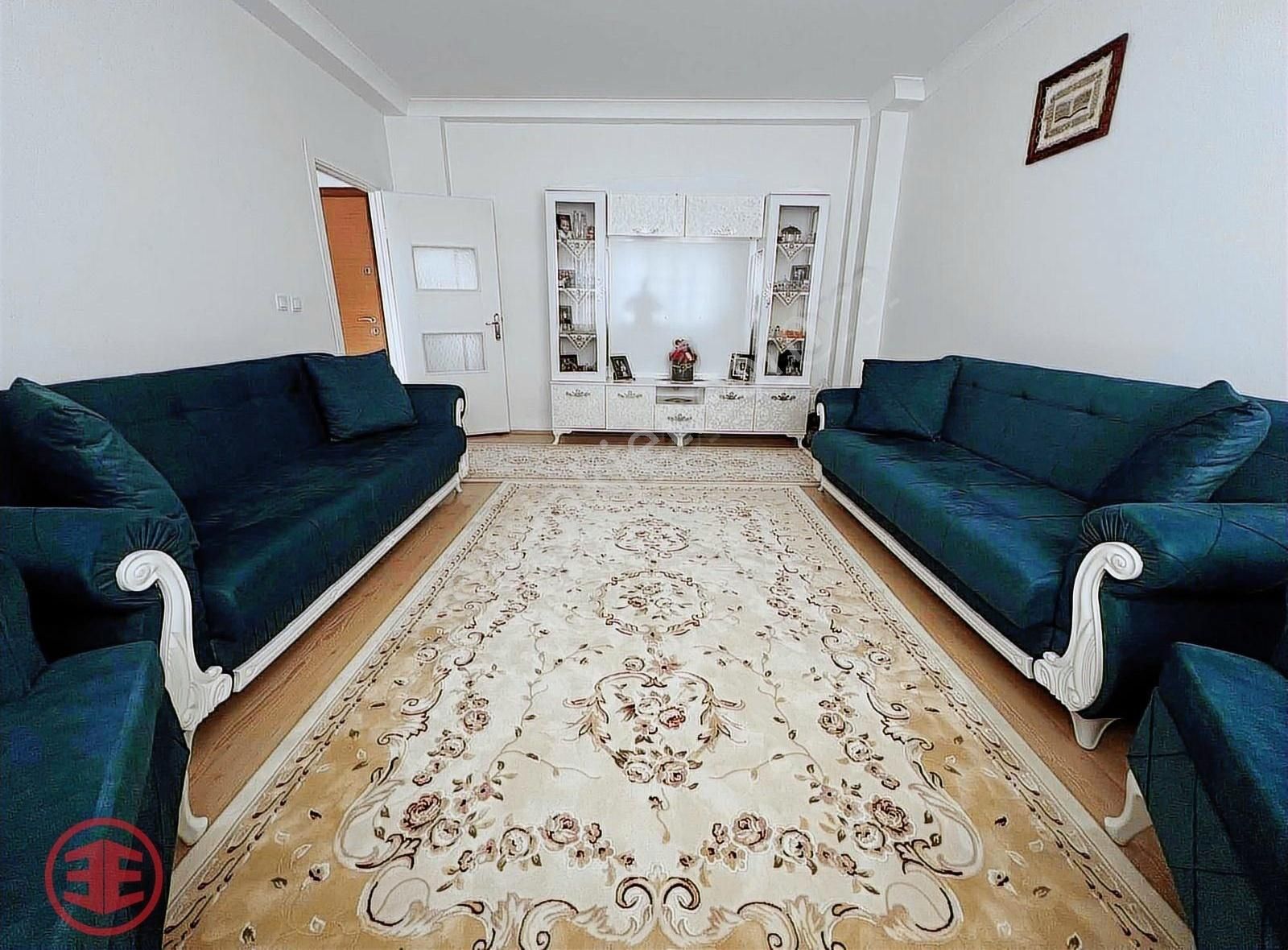 Alsancak Mah. Halk Ekmek Fab. Yanı Satılık 3+1 Daire-eeo