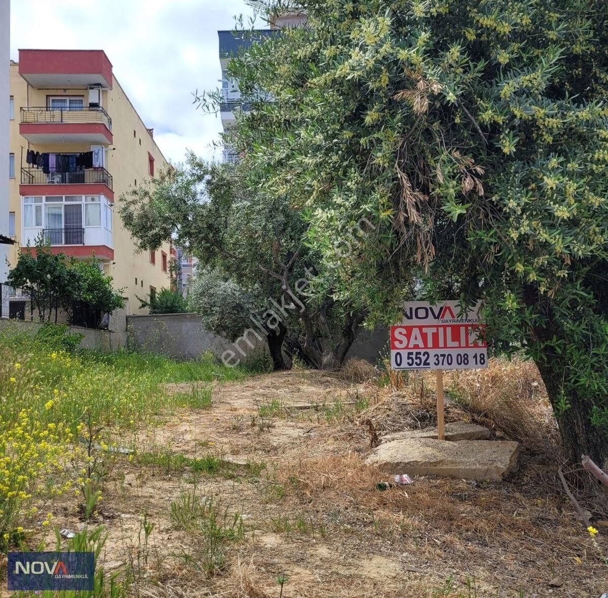 Nova'dan Selvilitepe Mh. Güzel Konumda Satılık 4 Kat İmarlı Arsa