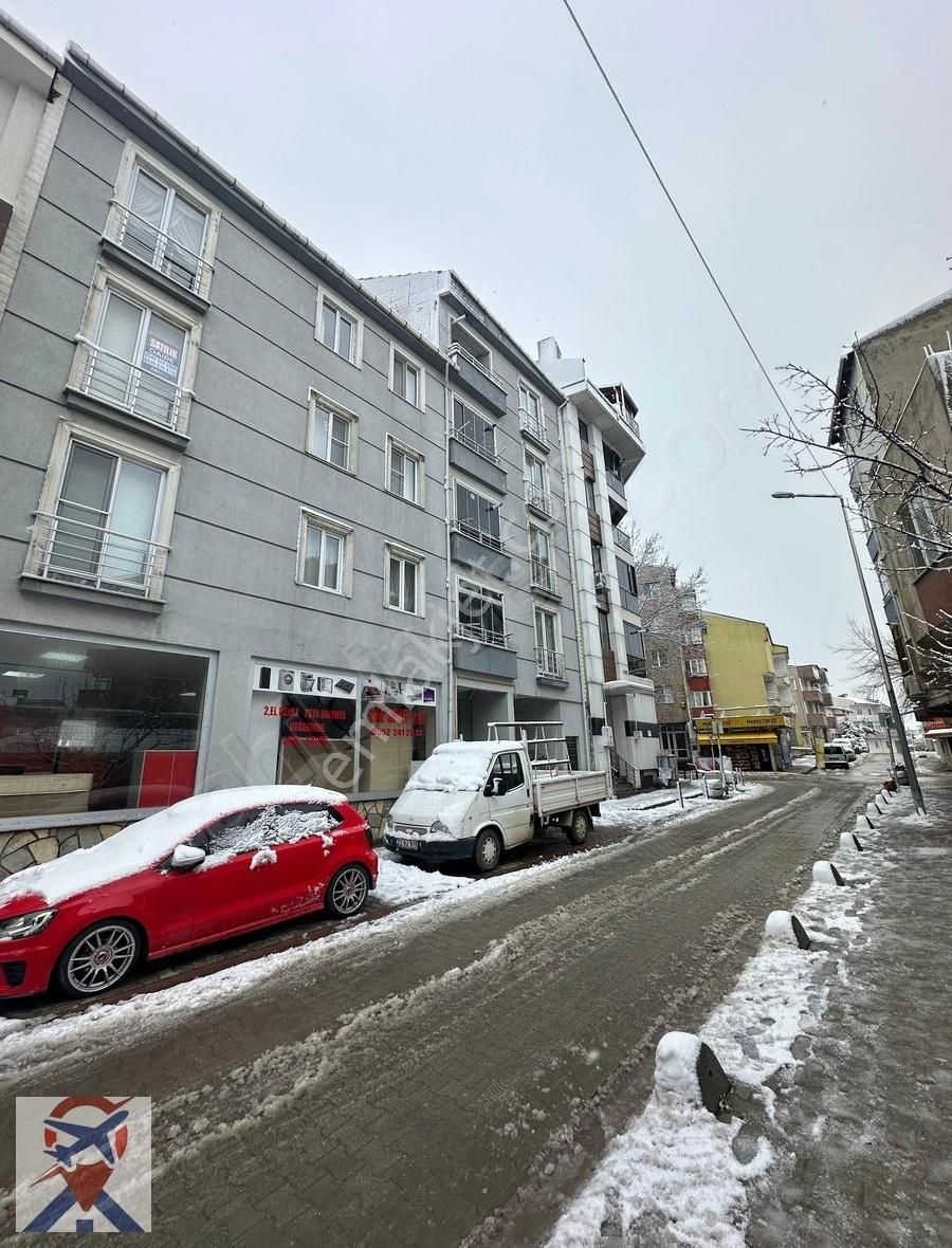 Kurtuluş Caddesinde Satılık 2+1 Daire