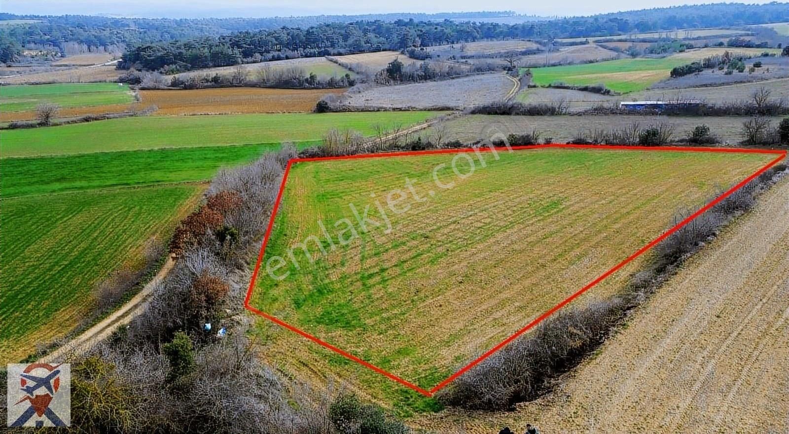 Satılık Tarla Çamlıca Köyünde 4.833m2 Otoyola Yakın,yolu Olan