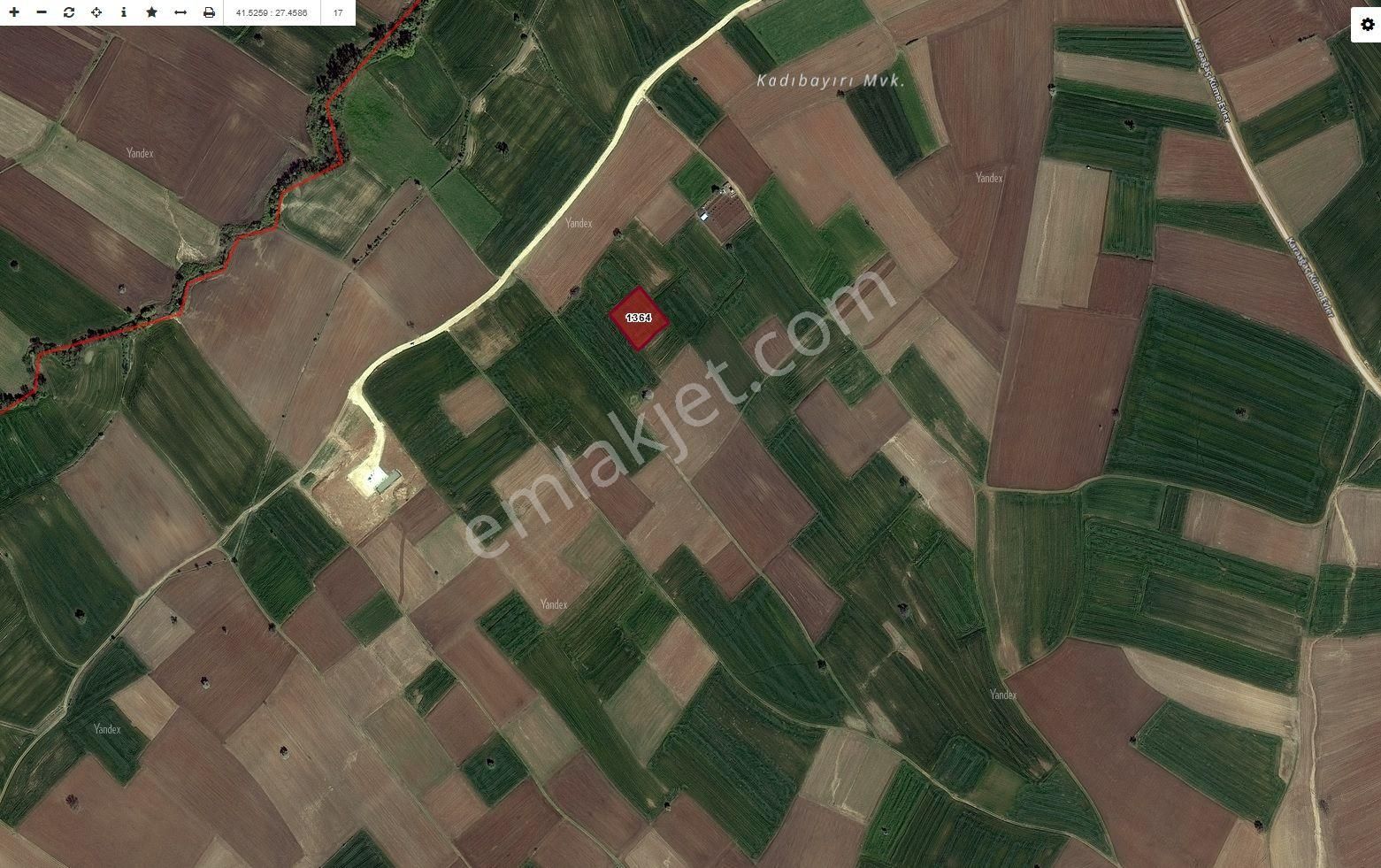 Lüleburgaz Karaağaç Köyünde Satılık Tarla 1.900m2