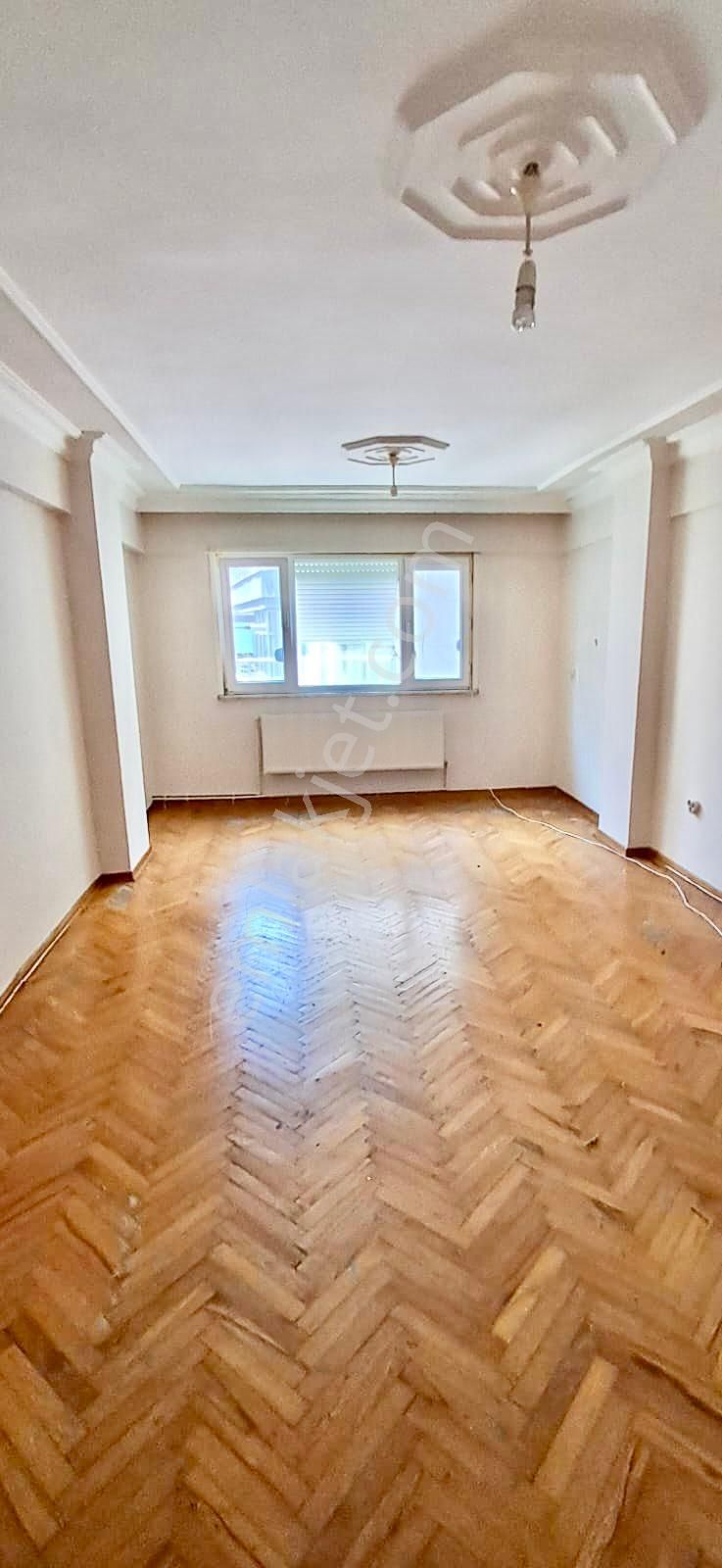 Delta’dan Denizköşkler’de 3+1 Sağlam Binada Kiralık Temiz Daire