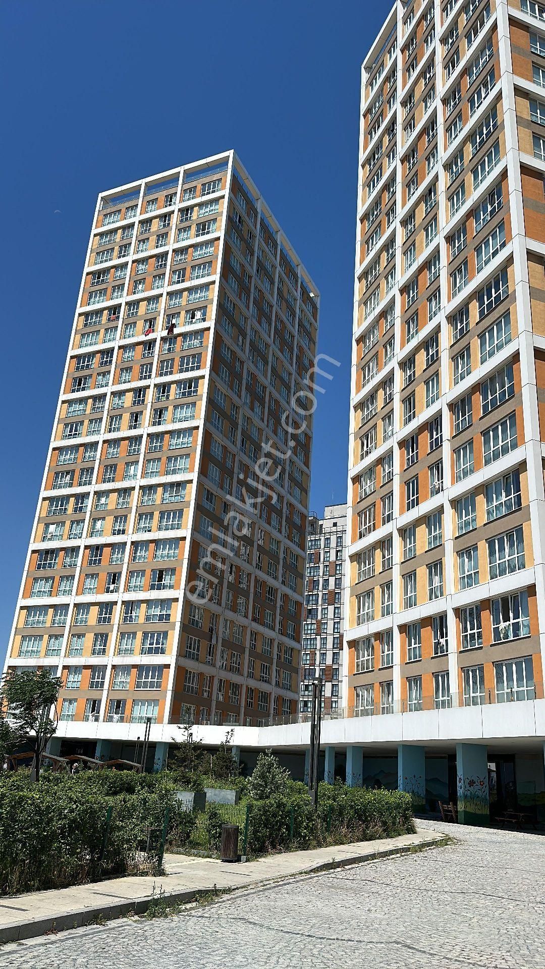 Başakşehir Ayazman Emlak Konut'ta Satılık Daire