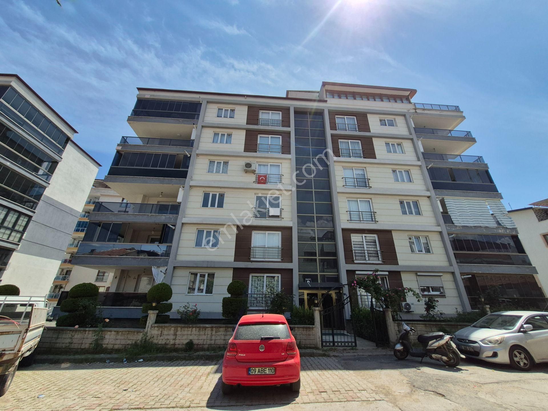 Yıldıztepe Mah.'de Kanalyolu Üstü Doğalgazlı 3+1 Satılık Daire