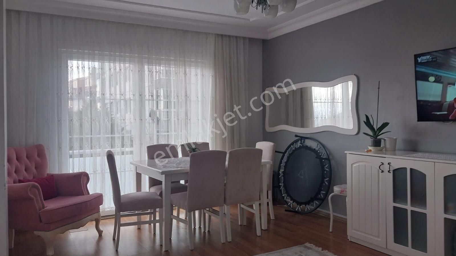 Ssancaktepe Yenidoğan Mahallesi 2+1 Geniş Ara Kat