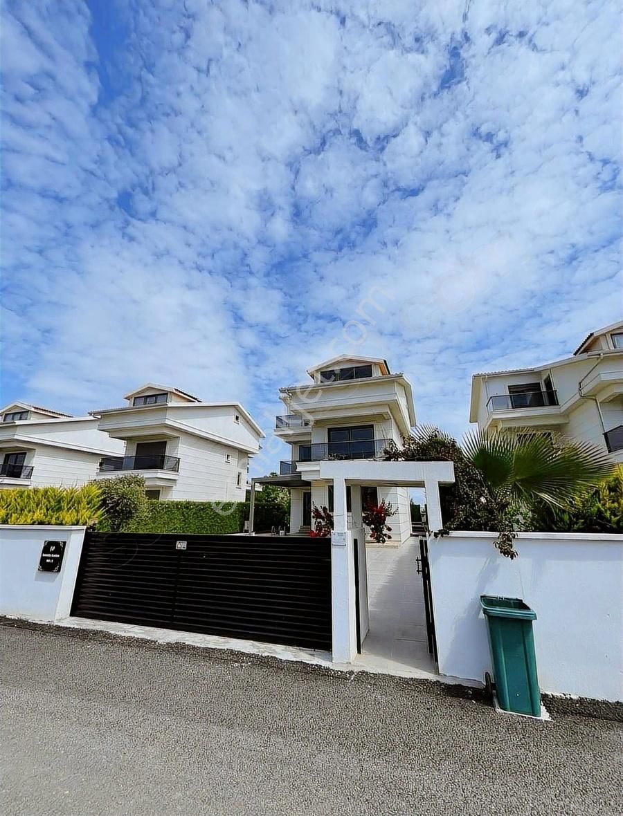 Yıl Sonu Teslim 4+1 Villa Özel Havuzlu, 4 Araç Otoparklı
