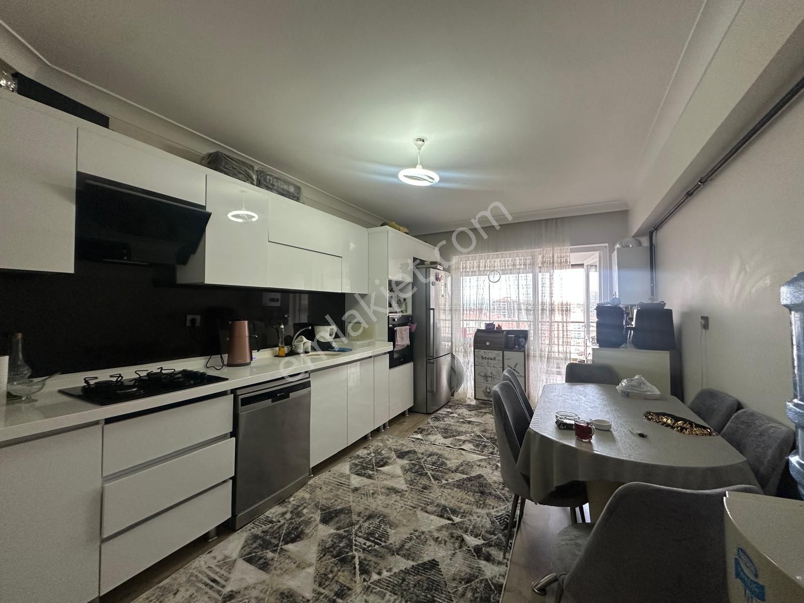 Engin Emlak'tan Pursaklar Saray Fatih Mah.de 4. Kat 4+1 Daire - Görsel 2