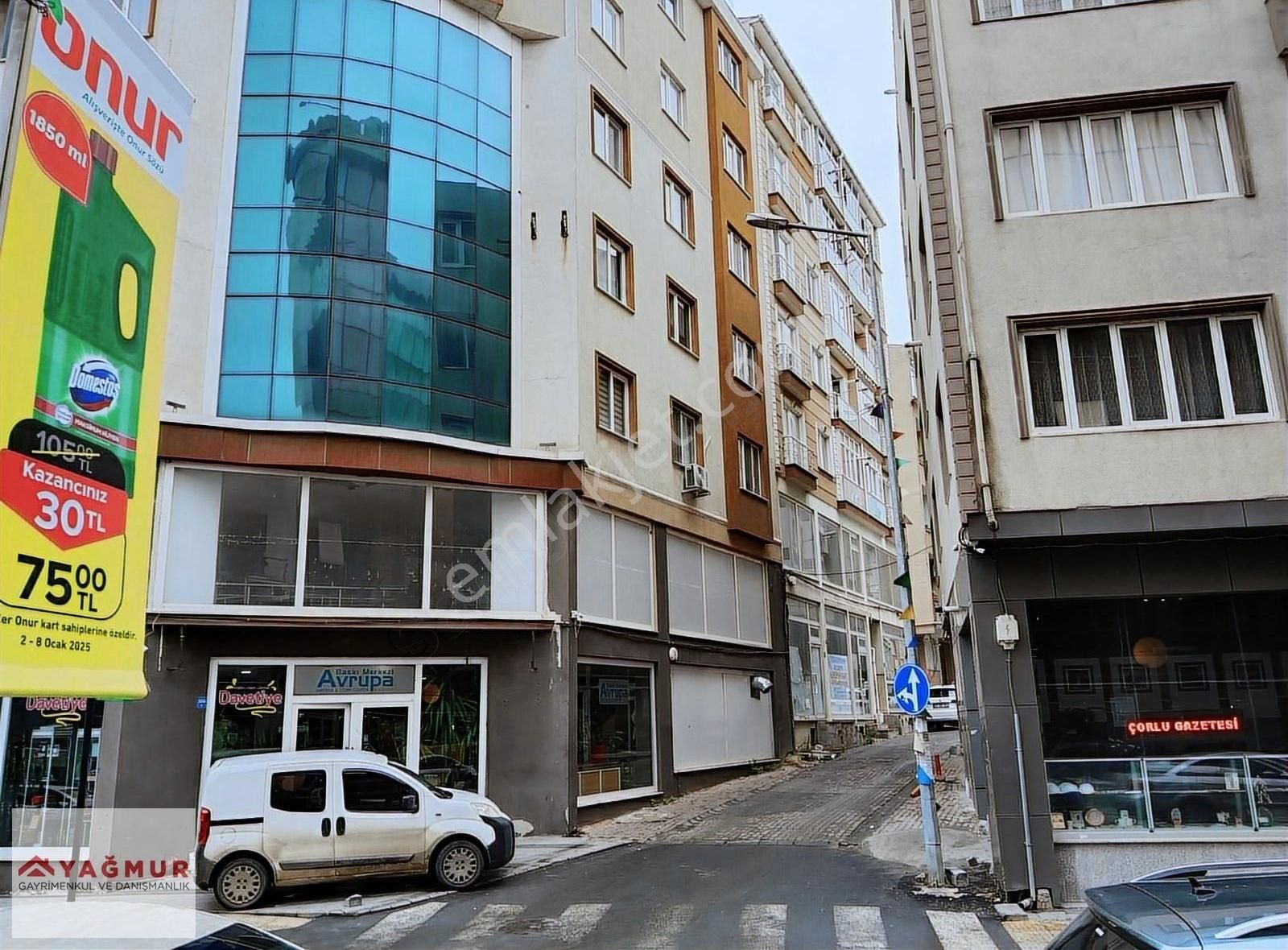 Belediye Binasına 150m Mesafede Asma Katlı 240 M2 Kiralık Dükkan