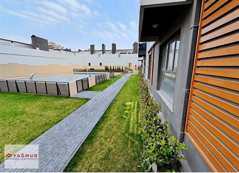 Metropol Rezidans'ta Eşyalı Büyük M2 1+1 Kiralık Daire