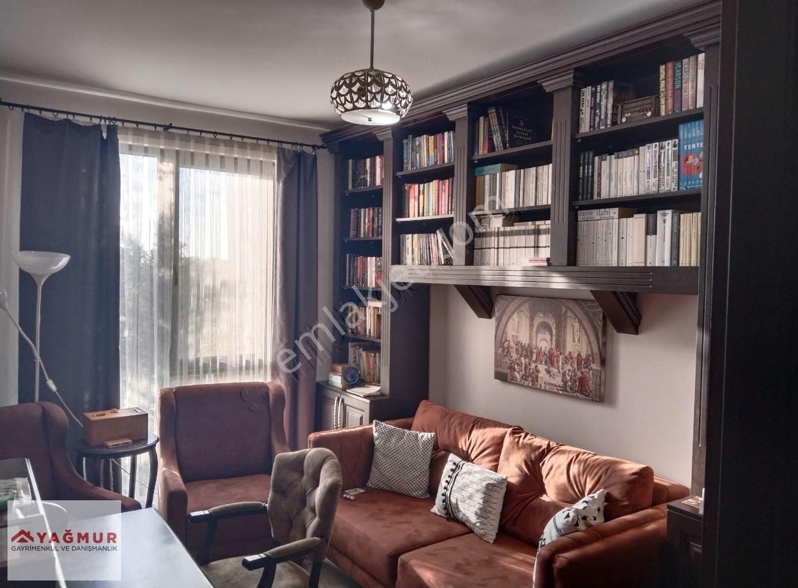 Villa Konforunda Hürriyet Mah.de Satılık 3+1 Mükemmel Bahçe Katı