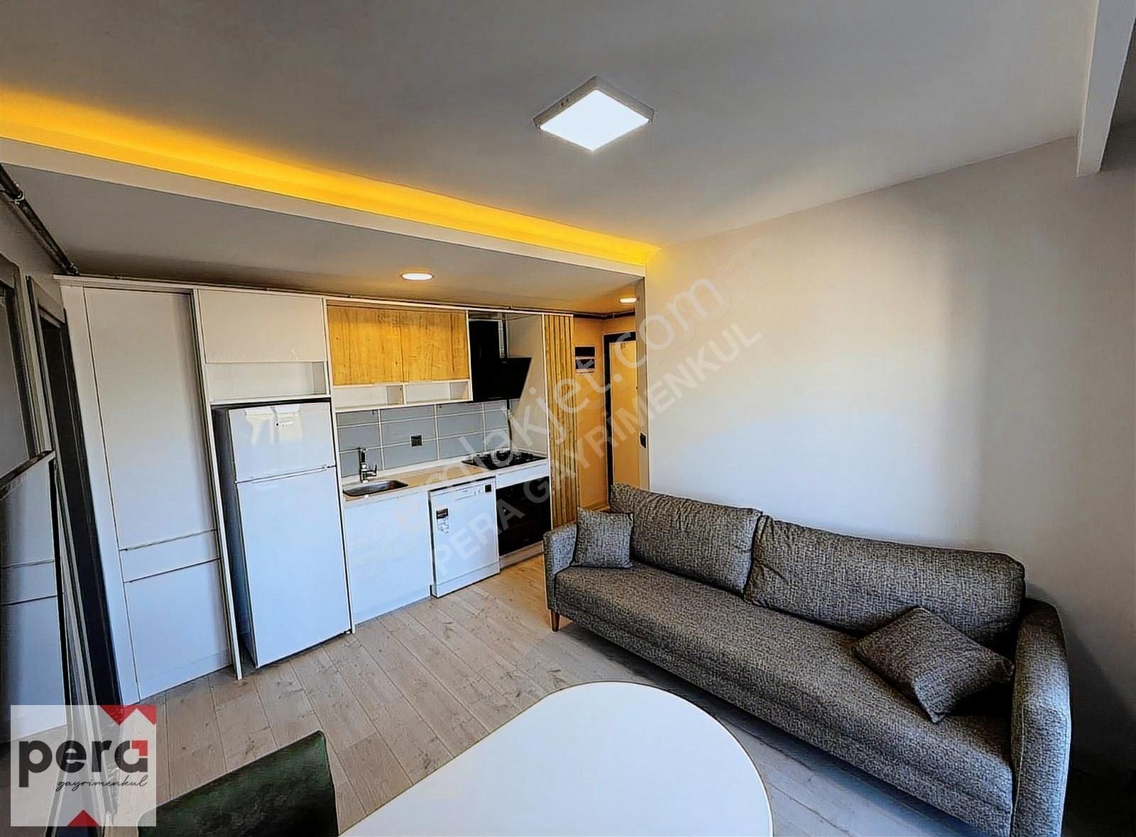 Pera'dan Lüks Site İçerisinde 2+1 Eşyalı Daire