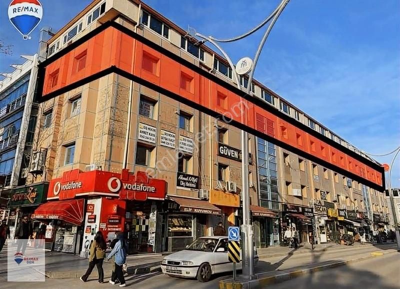 Remax Dem'den Şehir Merkezinde Satılık 11 Adet İş Yeri