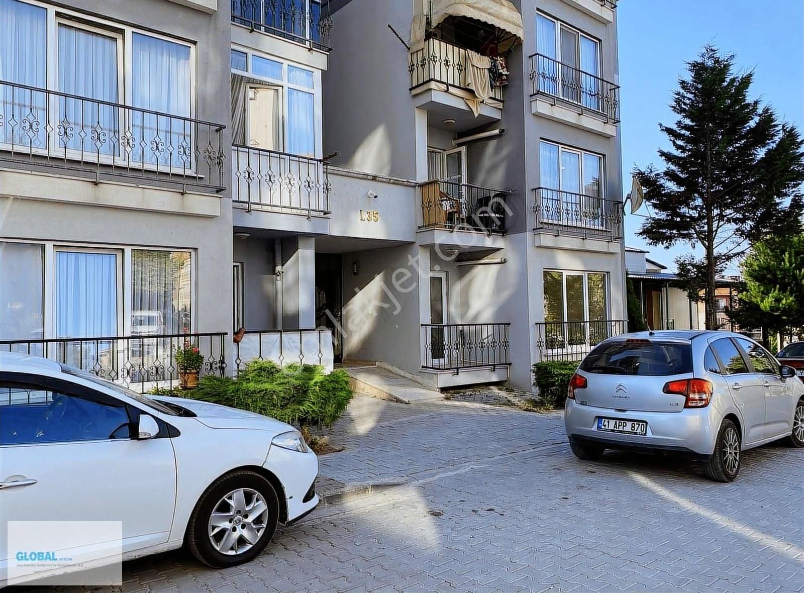 Başiskele Bahçekent Konutlarında Kelepir Satılık 2+1daire