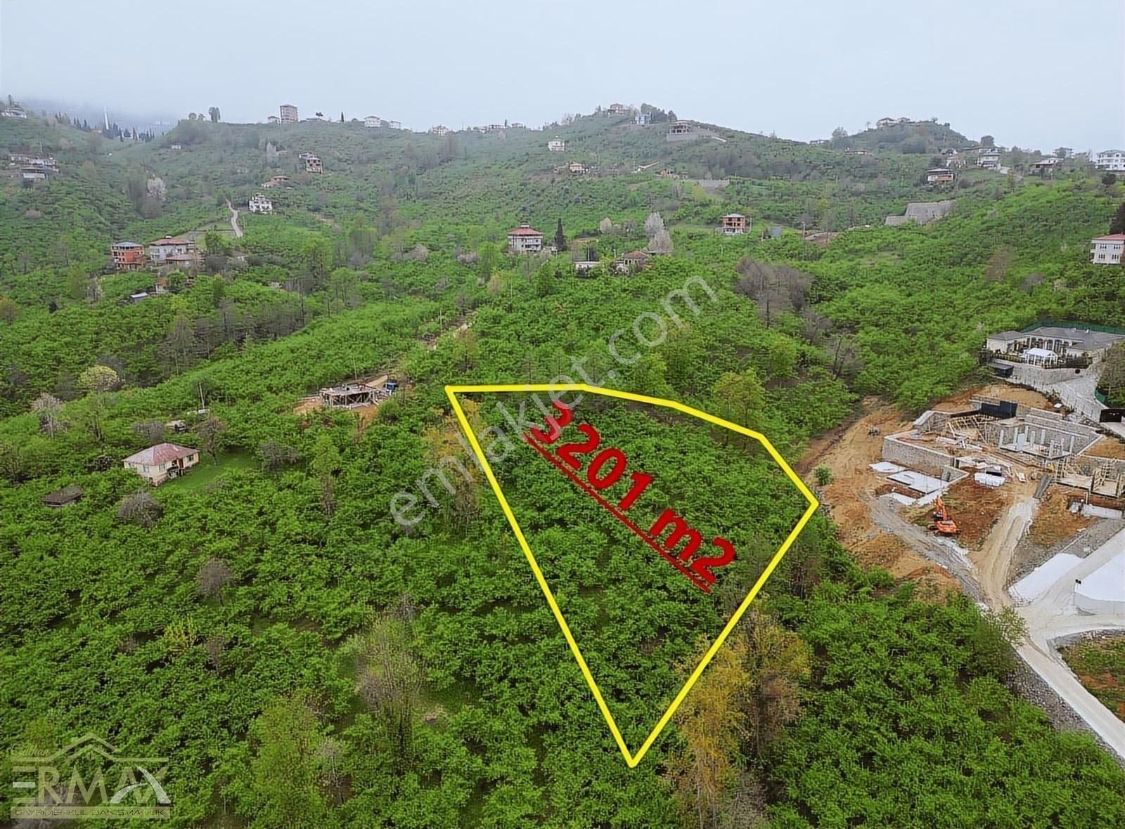 Ermax'dan Yomra Yokuşlu Sahile 2 Km 3201m2 Eğimsiz Fırsat Arazi