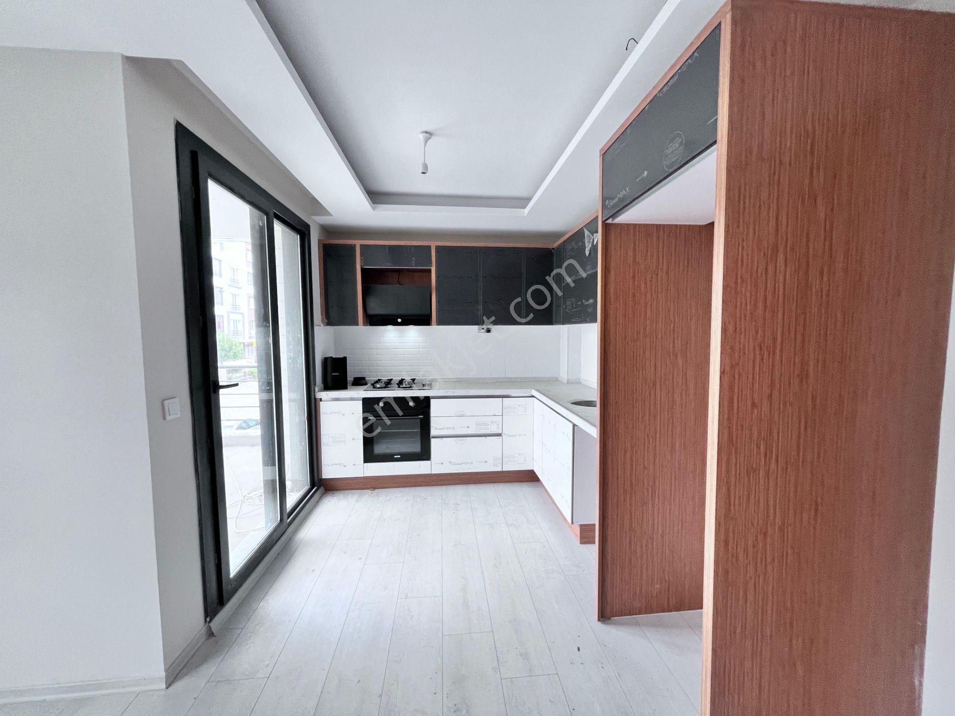 Parstan İkizçayda Ön Cephe Ara Kat Sıfır Satılık 2+1 Daire