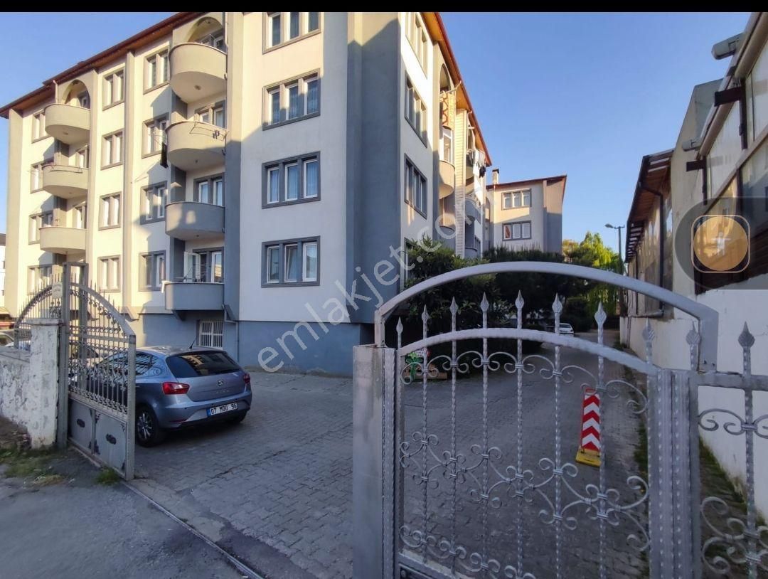 Serdivan Mavi Durakta Kiralık Daire