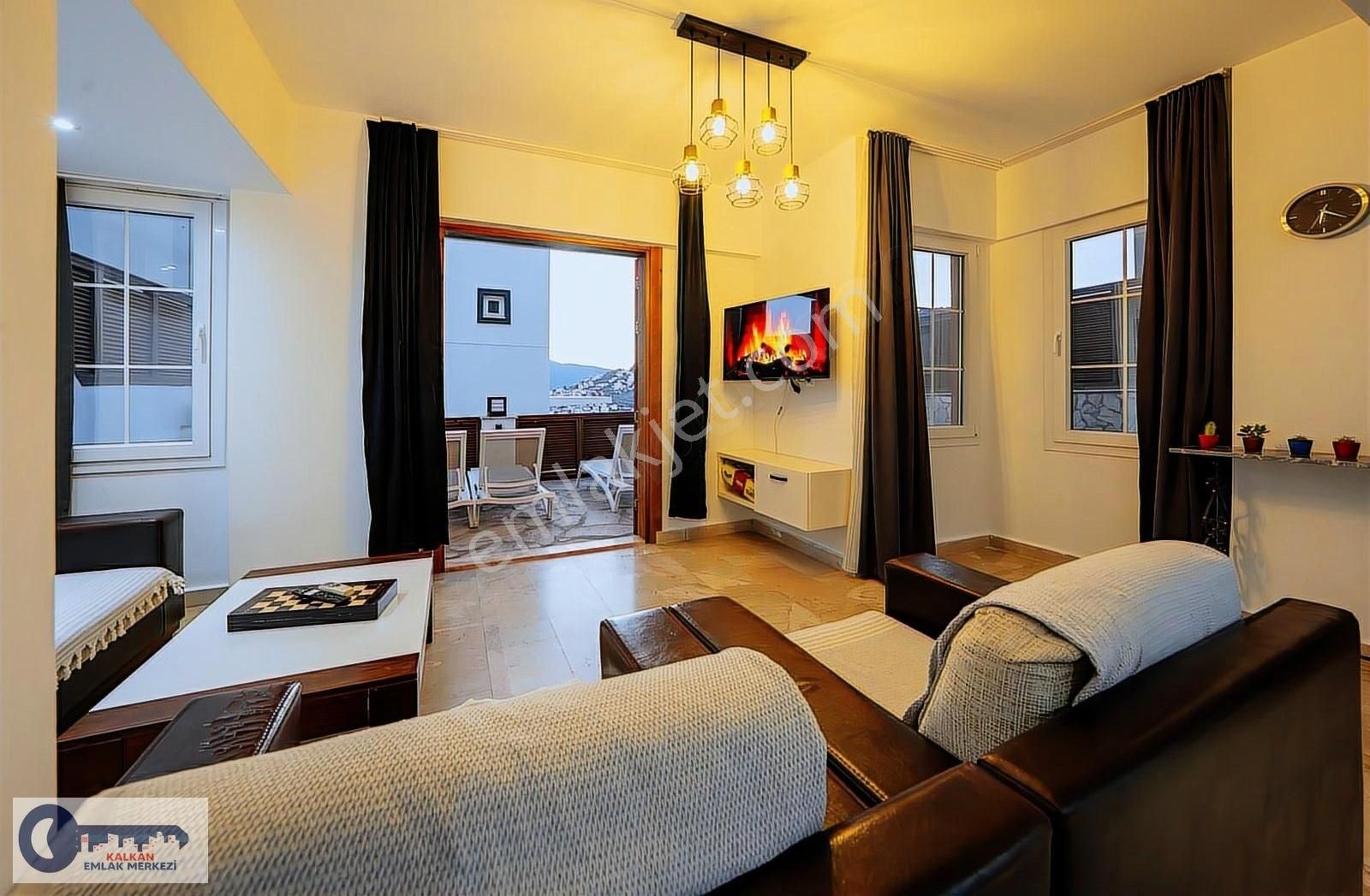 Kalkan'da Özel Havuzlu İmarlı (4+1) Belgeli Tripleks Villa - Görsel 12