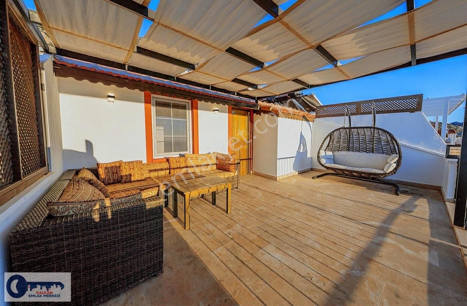 Kalkan'da Özel Havuzlu İmarlı (4+1) Belgeli Tripleks Villa - Görsel 17