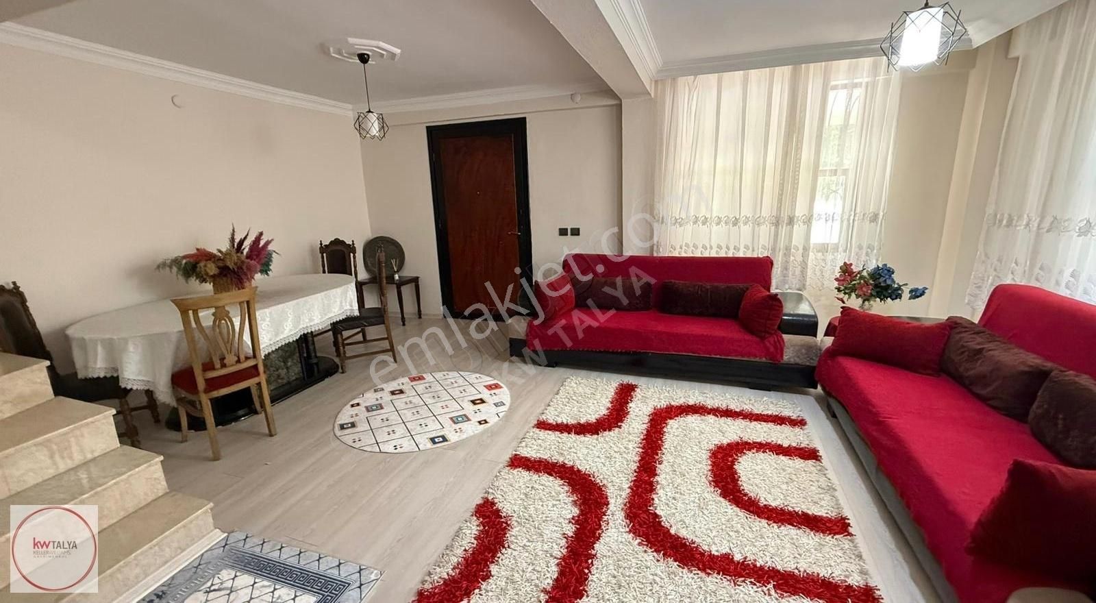 Güzeloba Seval Sitesinde 4+2 Full Eşyalı Kiralık Tripleks