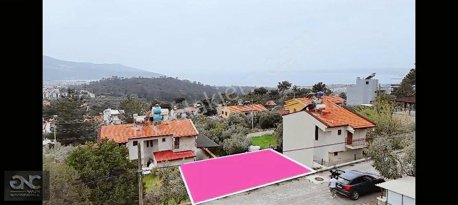 Didim Akbükte Havuzlu Sitede Hazır Projeli 313 M² Arsa
