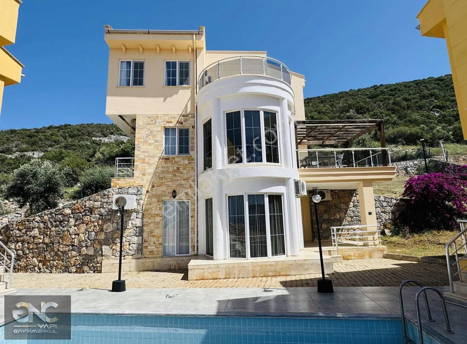 Didim Akbükte Deniz Manzaralı Eşyalı Havuzlu 3+2 Villa - Görsel 11