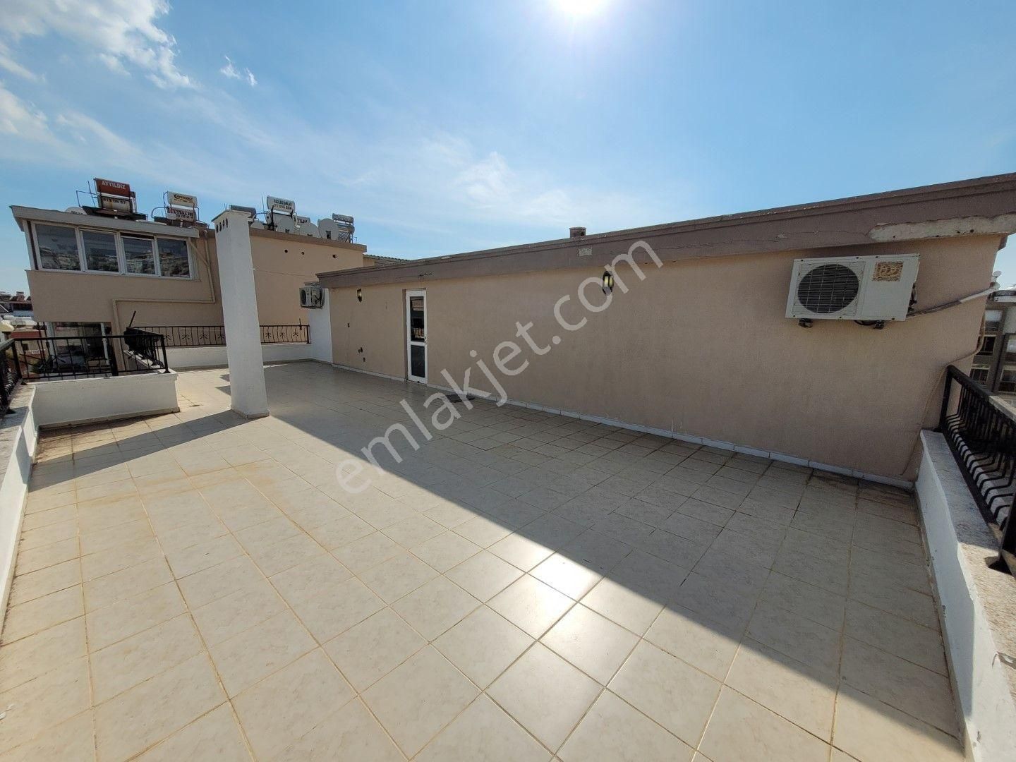 Didim Merkezde 4+1 Ayrı Mutfak Dev Gibi Dubleks Daire - Görsel 3