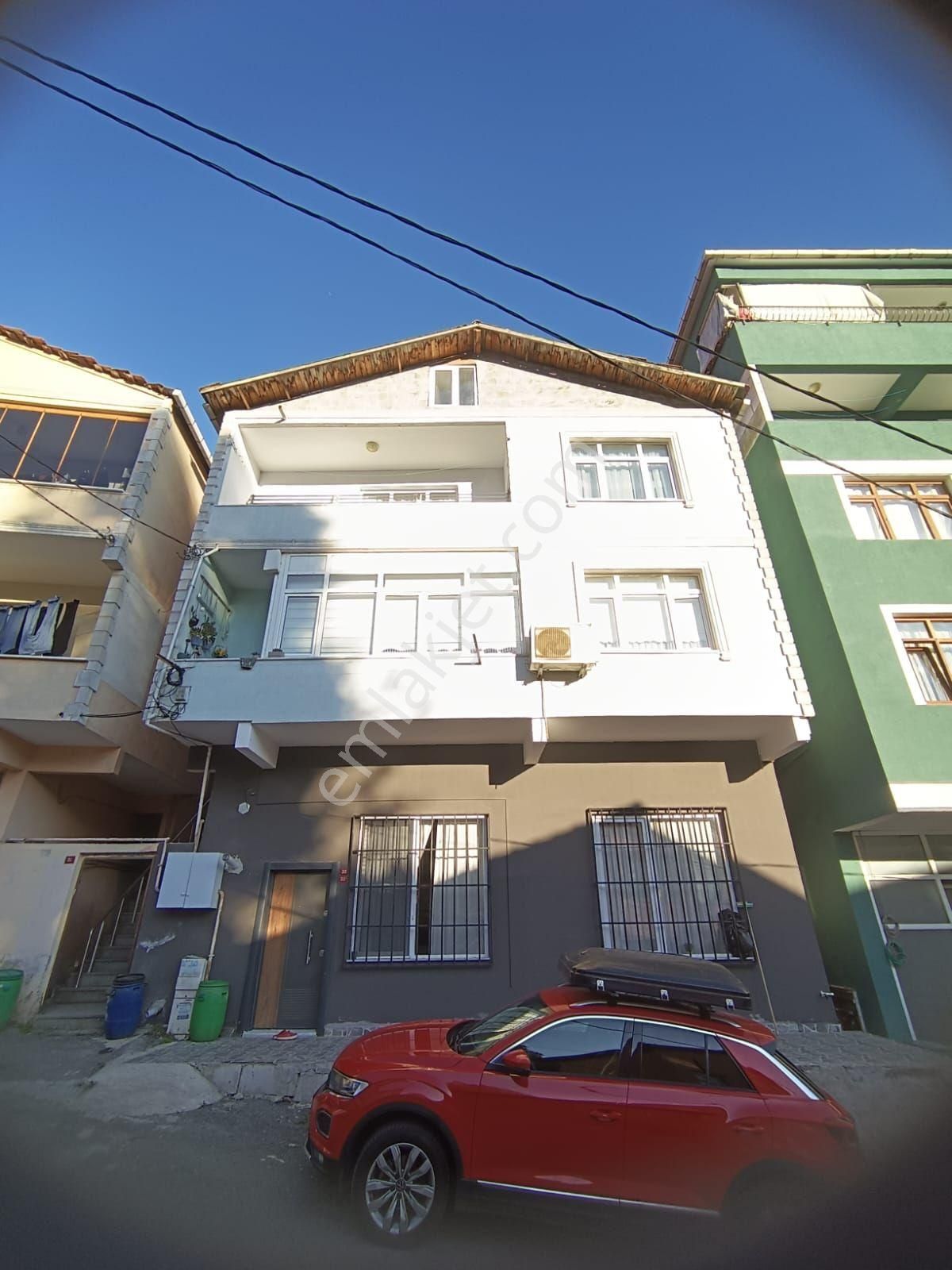 Satılık Paşabahçe Çiğdem Mahallesinde 3 Kat Daire