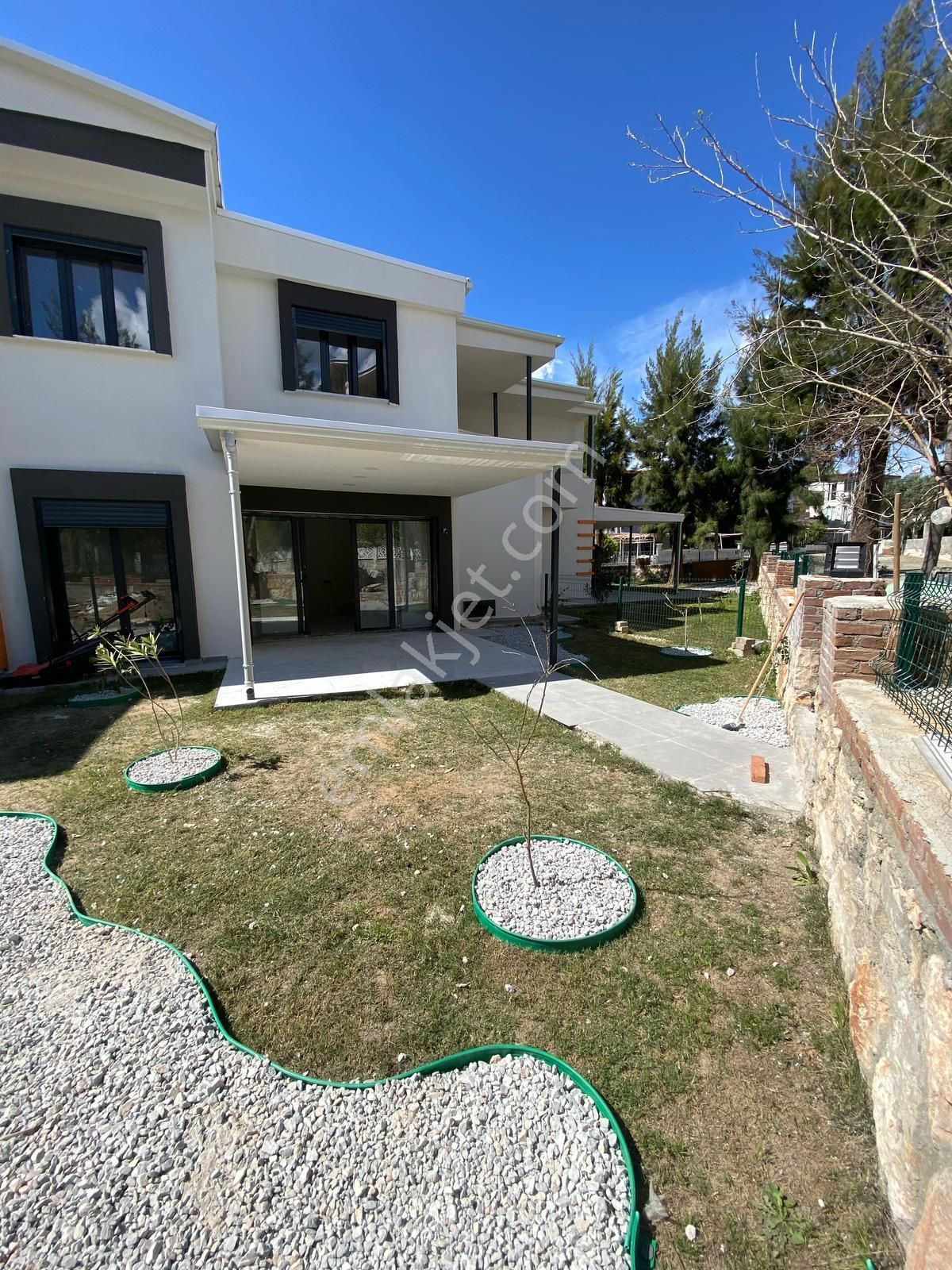 Aydın Didim Fevzipaşa Satılık Denize 600 M. Müstakil Girişli Bahçeli Sıfır Villa