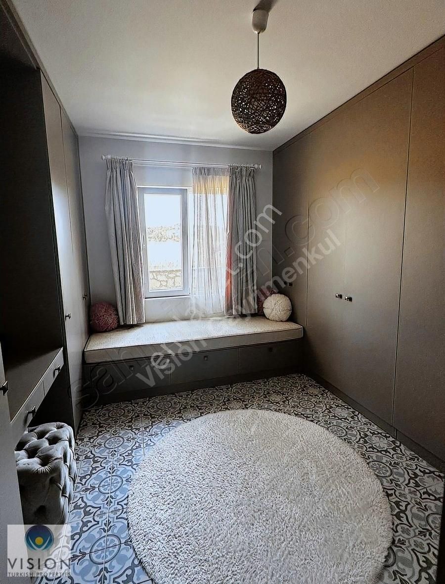 Didim Mavişehirde Tek Katlı Şömineli Havuzlu Müstakil Ev - Görsel 18