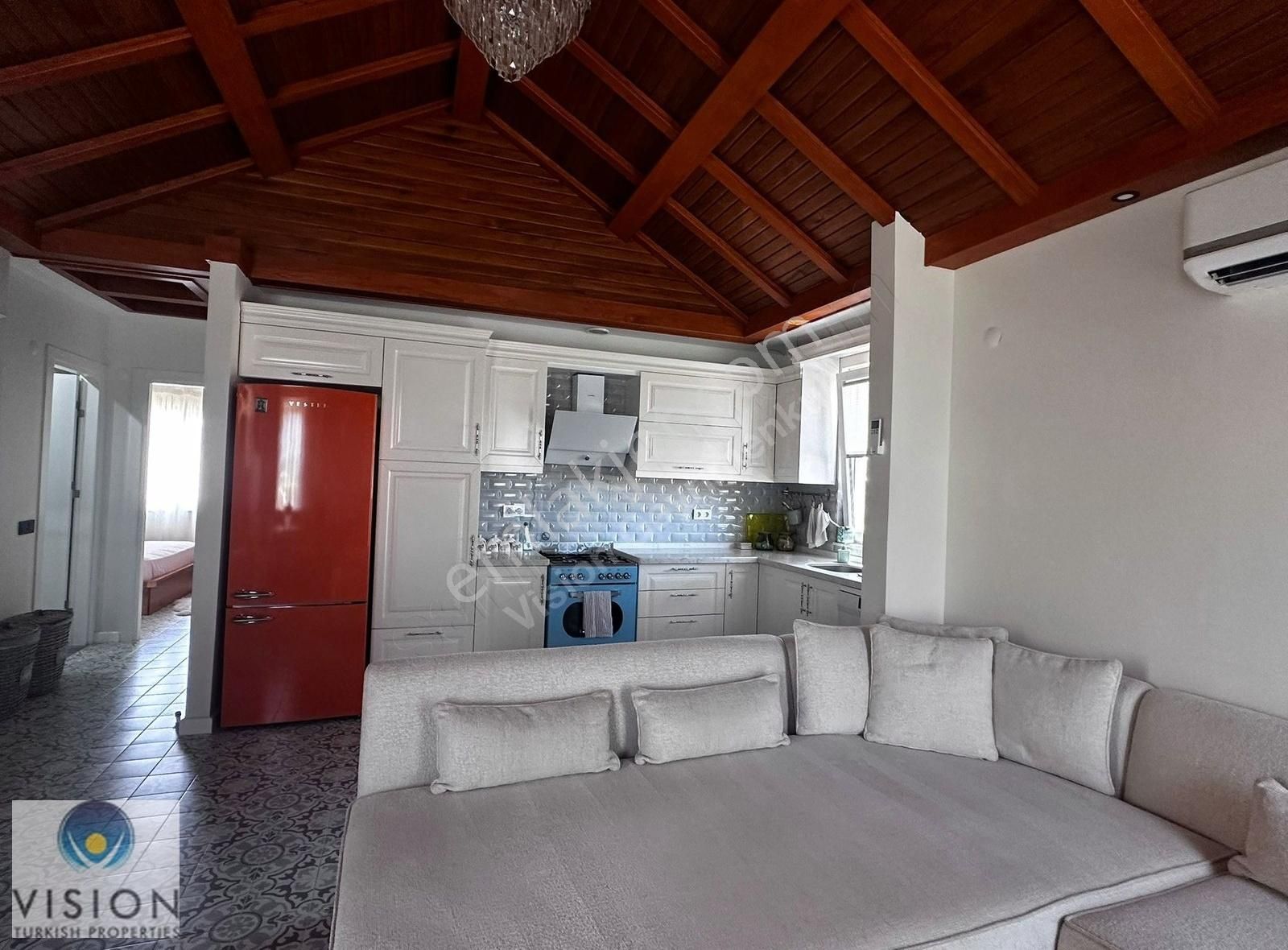 Didim Mavişehirde Tek Katlı Şömineli Havuzlu Müstakil Ev - Görsel 4