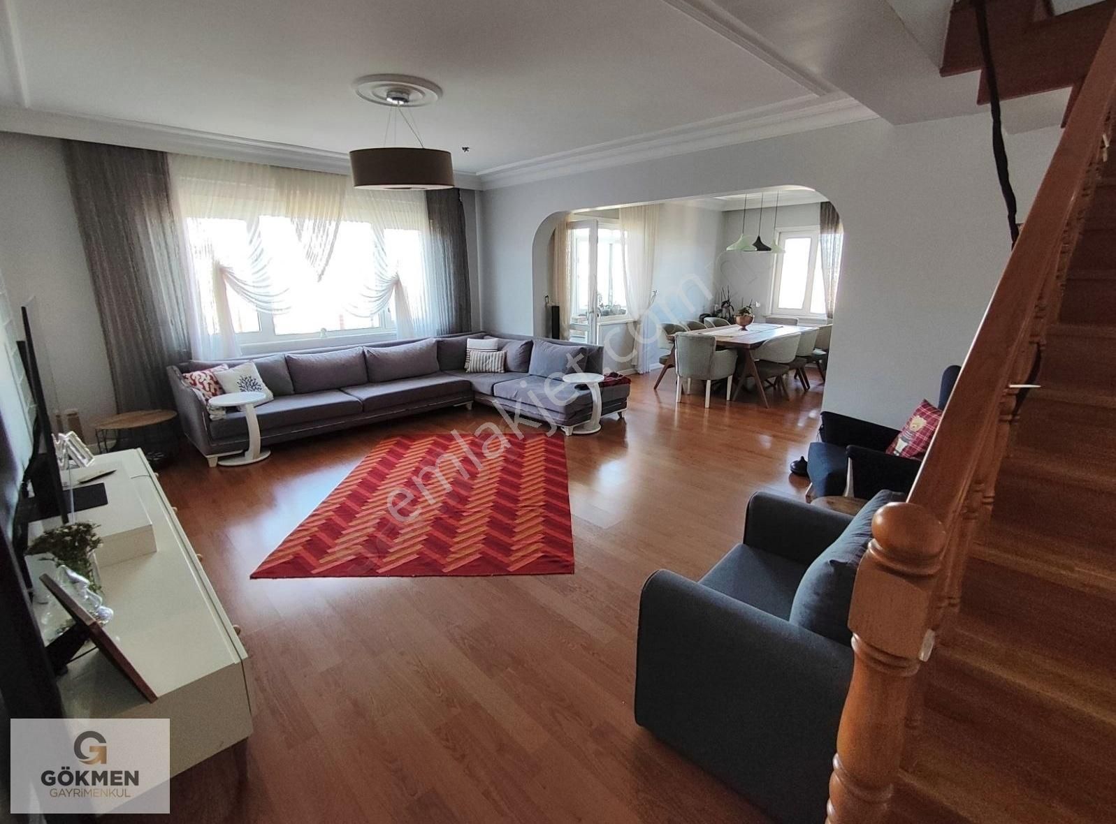 Beylikdüzü Barış Mahallesinde 3+2 250 M2 Satılık Dubleks Daire