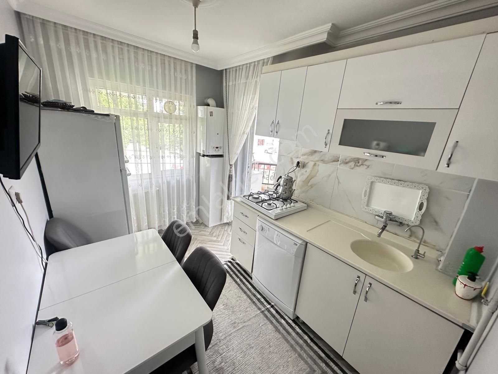 Karapürçek 3+1 Yüksek Giriş Ön Cephe Isı Yalıtımlı