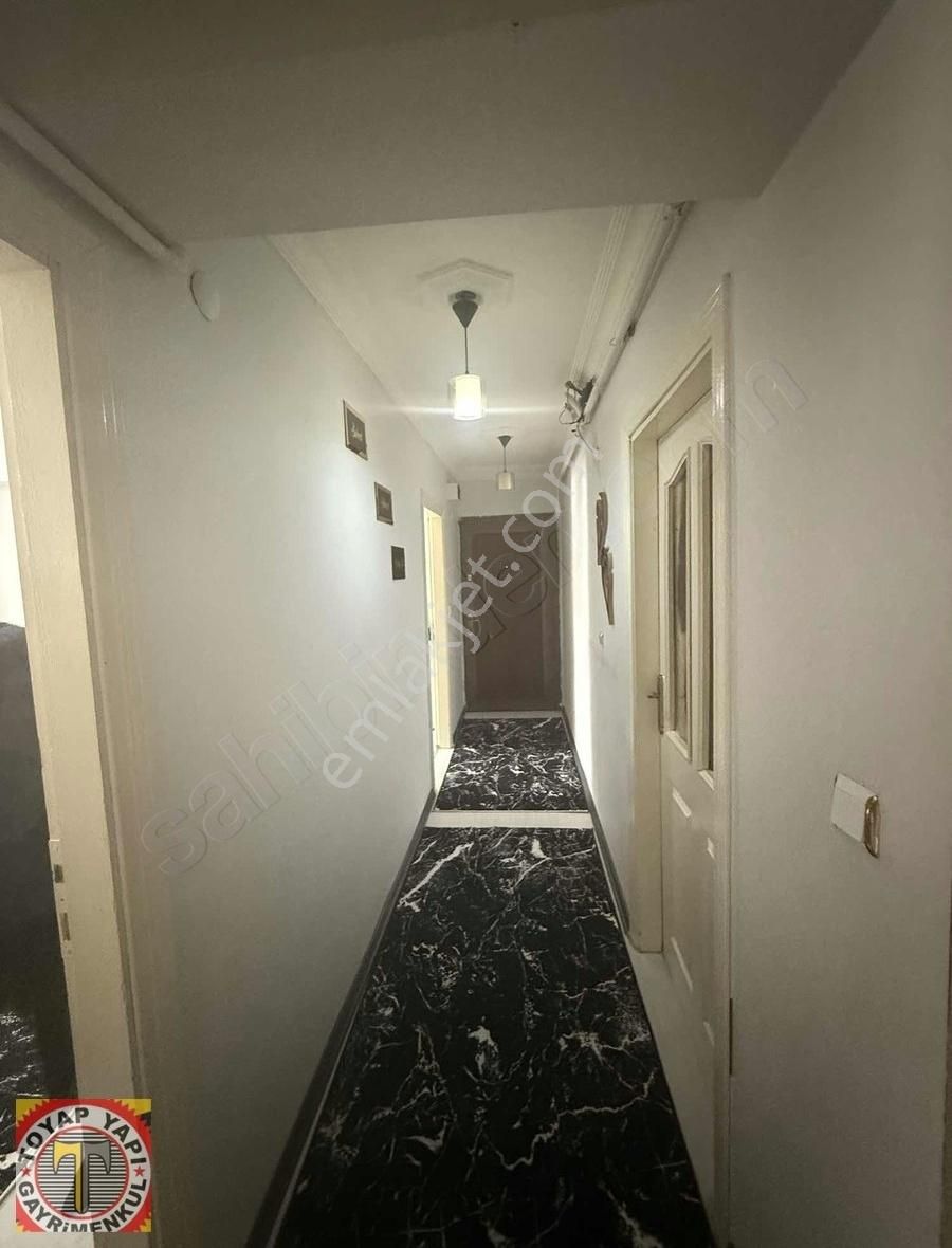Toyap 50. Yıl 2+1 90 M2 Balkonlu 13 Yıllık Satılık Yüksek Giriş