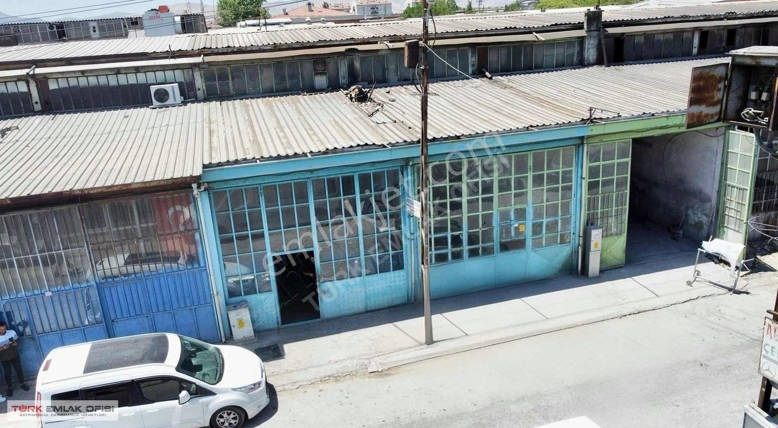Anadolu Saniyede Satılık 290 M2 Dükkan